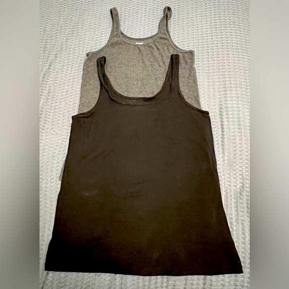 Old Navy Tank Top Bundle - Picture 1 of 2